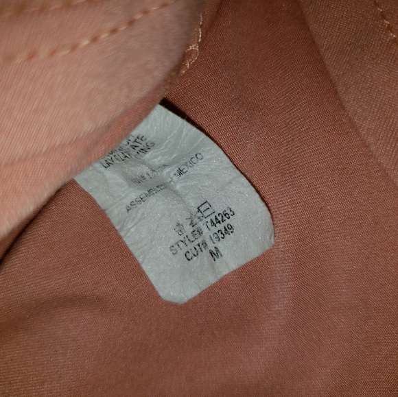 Top - Picture 2 of 2